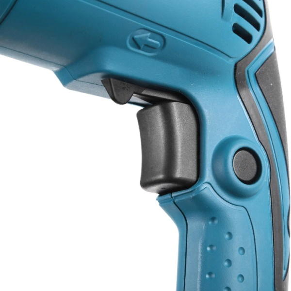 Дрель ударная Makita HP1631