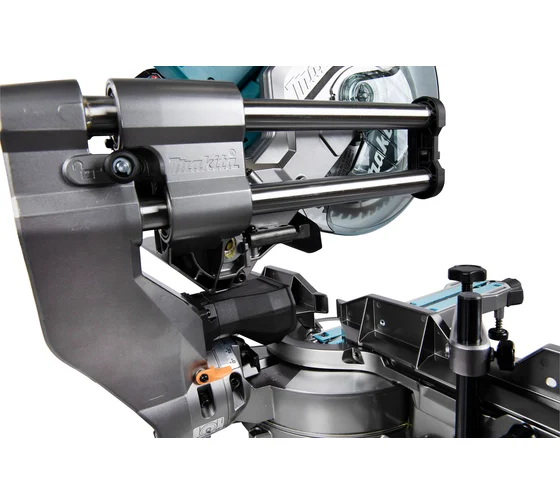 Торцовочная консольная аккумуляторная пила Makita LS002GZ01